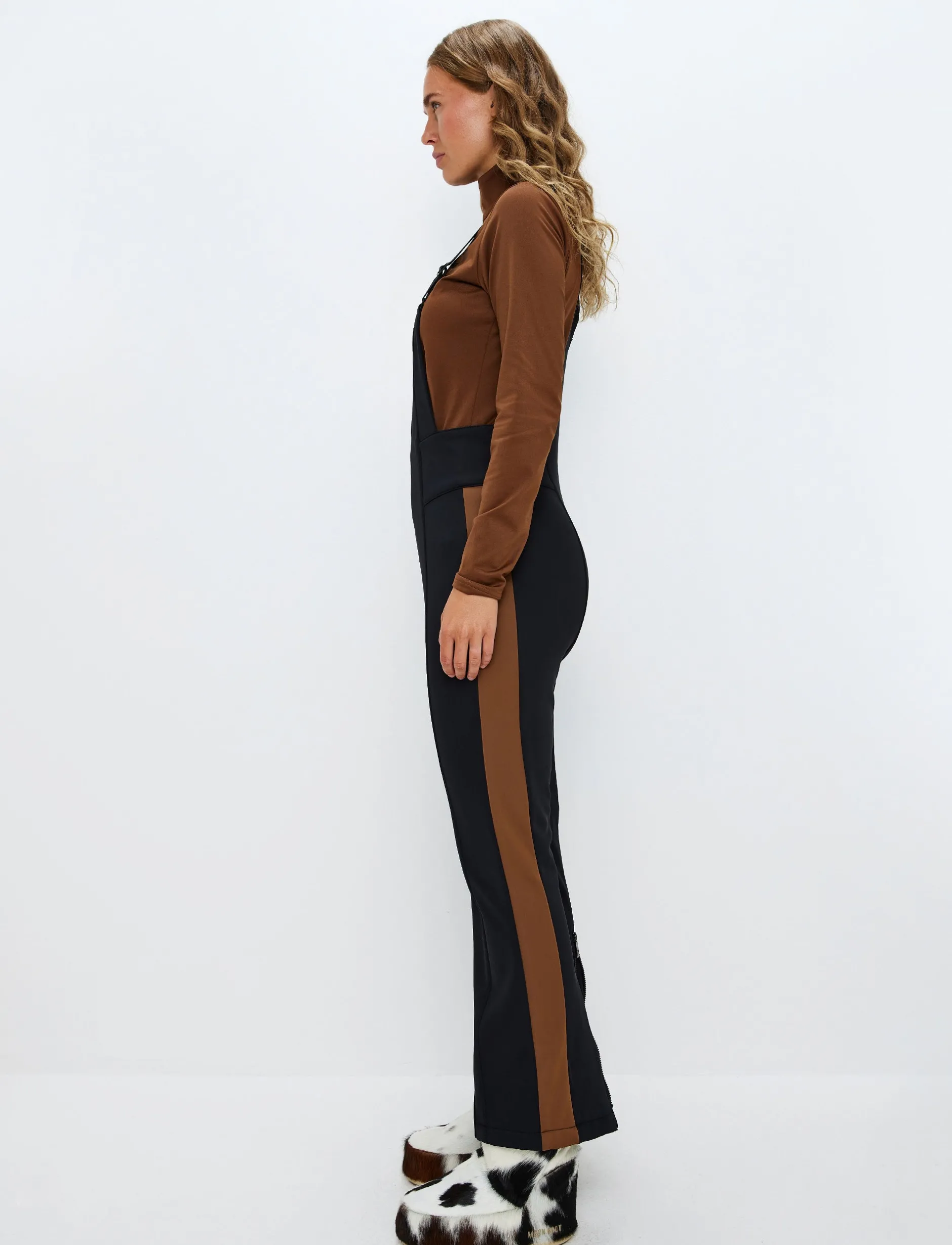 Skidbyxor*8848 Altitude Maya W Bib Pant - Black/Cashmere Brown